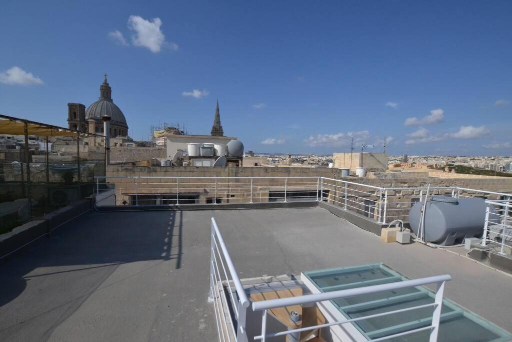 Vallettadreamsuites Groud Floor Shared Sea View Rooof Terrace Esterno foto